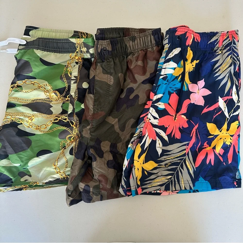 Men’s medium swim trunk bundle